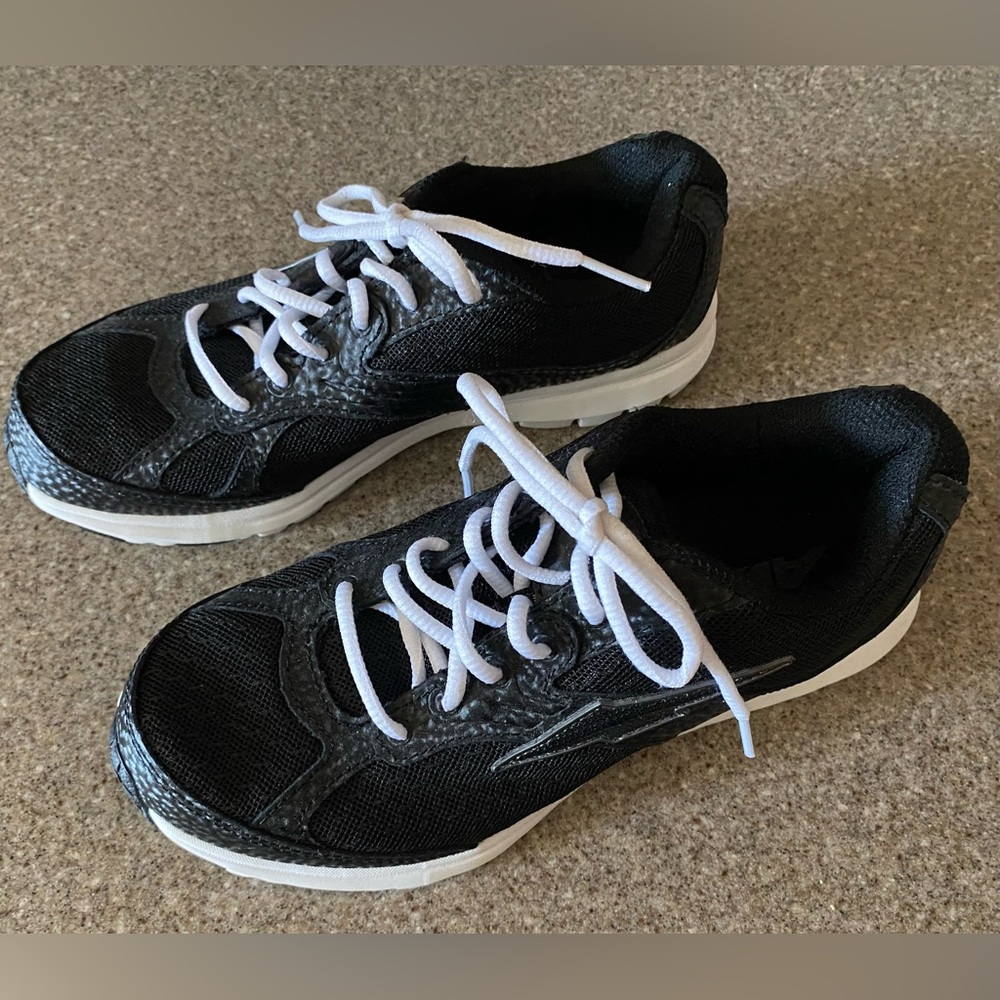 Avia Sneakers - SZ 6.5